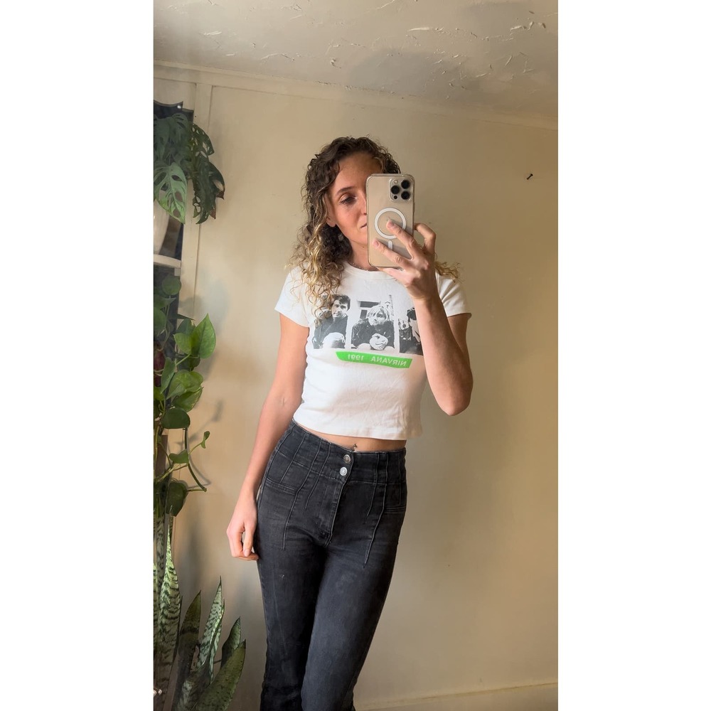 Nirvana band tee XS